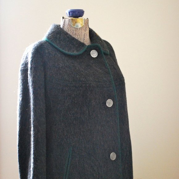 Grey Wool Coat w/ Beautiful Buttons Paisley Lining - Picture 5 of 7